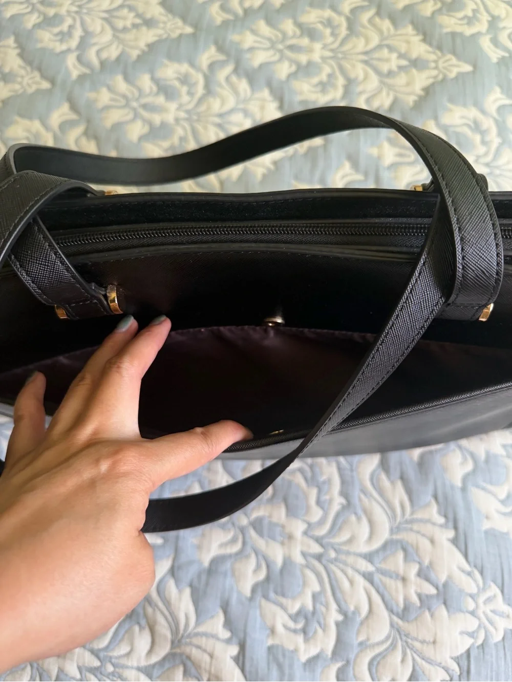 Black faux saffiano leather 15.6 in laptop work tote